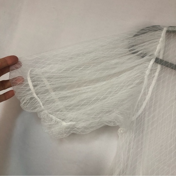 Gina Women’s Top Puff Sleeve Sheer Diamond Pattern Cropped Single Button Close - Picture 3 of 9